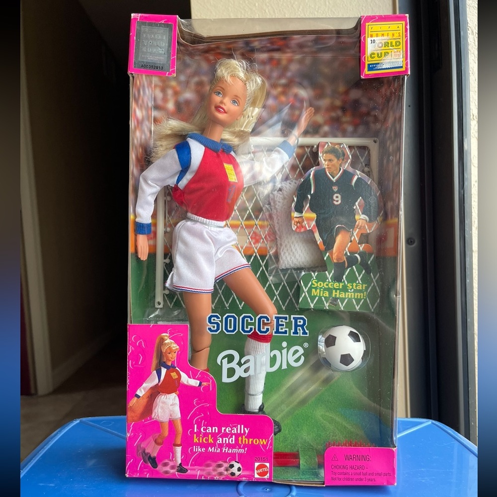 Vintage 1998 World Cup Soccer Barbie Doll 20151 Blonde Mia Hamm FIFA NRFB